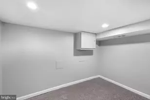 121 Parkin St, Baltimore, MD 21201 - Photo 25