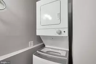 121 Parkin St, Baltimore, MD 21201 - Photo 17