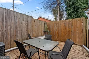 121 Parkin St, Baltimore, MD 21201 - Photo 27