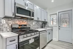 4400 Manorview Rd, Baltimore, MD 21229 - Photo 11