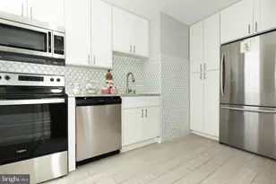 1 E Chase St, Baltimore, MD 21202 - Photo 11