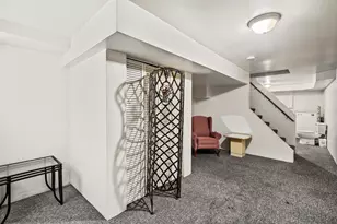 419 W 23rd St, Baltimore, MD 21211 - Photo 11