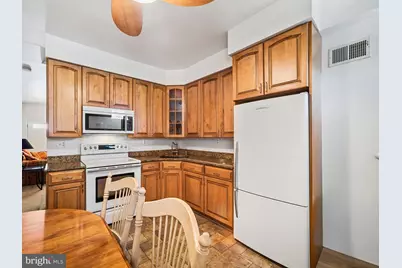 419 W 23rd Street, Baltimore, MD 21211 - Photo 9