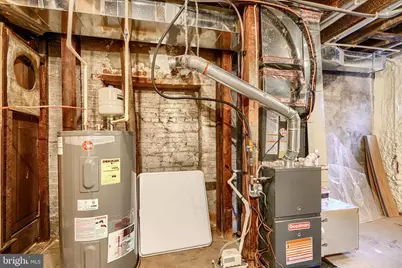 1911 Park Avenue, Baltimore, MD 21217 - Photo 49