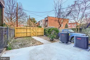 1911 Park Ave, Baltimore, MD 21217 - Photo 51