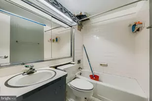 6606 Park Heights Ave, Baltimore, MD 21215 - Photo 23