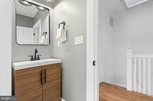 7 York Ct, Baltimore, MD 21218 - Photo 23