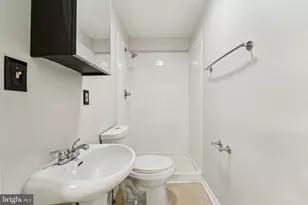 31 S Ann St, Baltimore, MD 21231 - Photo 23