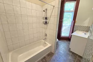 804 Hollins St, Baltimore, MD 21201 - Photo 21