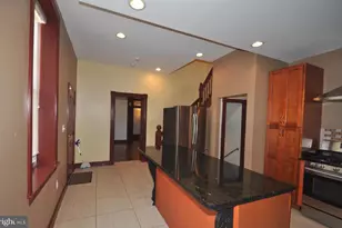 804 Hollins St, Baltimore, MD 21201 - Photo 11