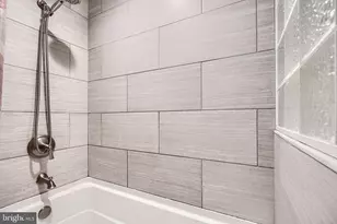 1410 E Oliver St, Baltimore, MD 21213 - Photo 35