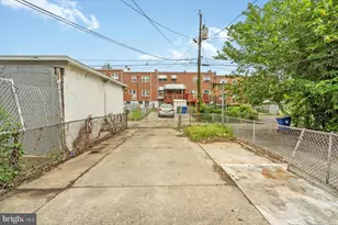 1510 N Decker Ave, Baltimore, MD 21213 - Photo 35