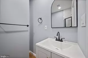 805 N Collington Ave, Baltimore, MD 21205 - Photo 29