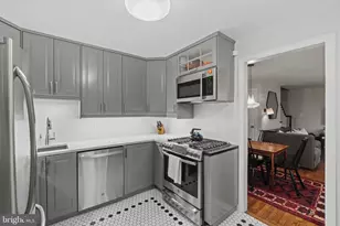 132 W Lee St, Baltimore, MD 21201 - Photo 9