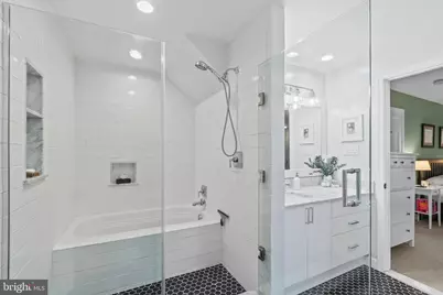 132 W Lee Street, Baltimore, MD 21201 - Photo 19