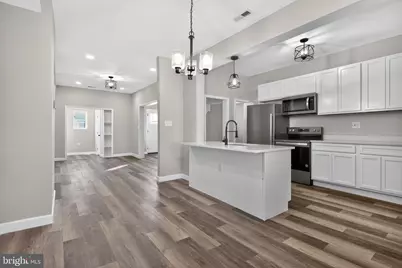 2808 Waldorf Avenue, Baltimore, MD 21215 - Photo 5