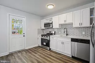 4702 Vancouver Rd, Baltimore, MD 21229 - Photo 9