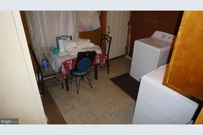 242 S Highland Avenue, Baltimore, MD 21224 - Photo 15