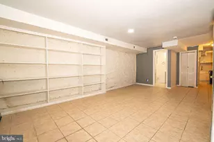 307 E 25th St, Baltimore, MD 21218 - Photo 11