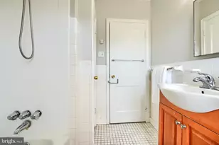 1346 Pentwood Rd, Baltimore, MD 21239 - Photo 25