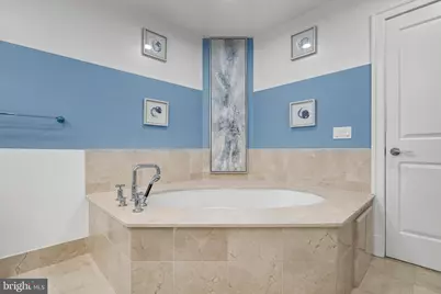 801 Key Highway #345, Baltimore, MD 21230 - Photo 25