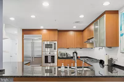 801 Key Highway #345, Baltimore, MD 21230 - Photo 17