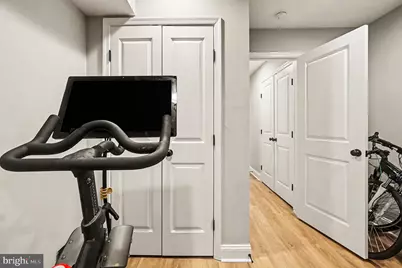 443 S Robinson Street, Baltimore, MD 21224 - Photo 35