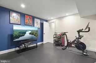 264 S East Ave, Baltimore, MD 21224 - Photo 33