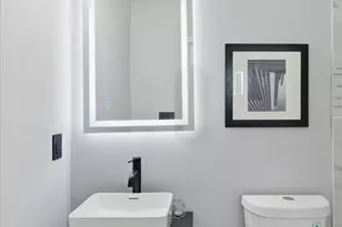 2033 N Bentalou St, Baltimore, MD 21216 - Photo 21