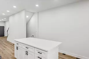 108 S Ellwood Ave, Baltimore, MD 21224 - Photo 13