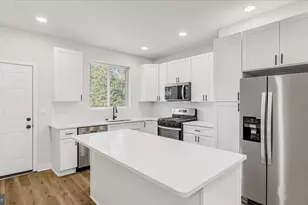 108 S Ellwood Ave, Baltimore, MD 21224 - Photo 11