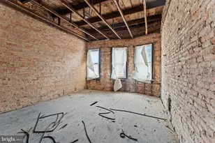 809 Appleton St, Baltimore, MD 21217 - Photo 9