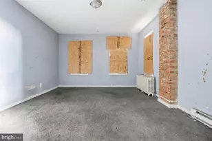 2420 Greenmount Ave, Baltimore, MD 21218 - Photo 9