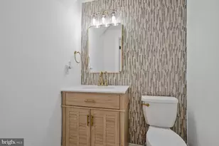 3742 Dolfield Ave, Baltimore, MD 21215 - Photo 17