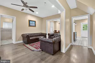 4020 Boarman Ave, Baltimore, MD 21215 - Photo 11