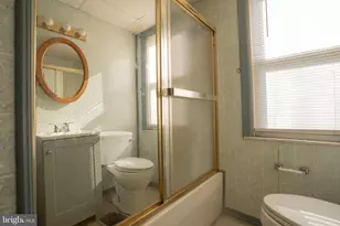 839 N Chapel Gate Ln, Baltimore, MD 21229 - Photo 13