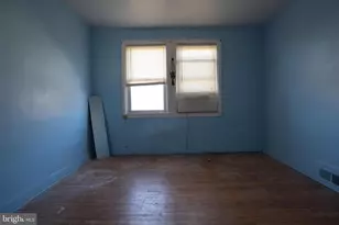 839 N Chapel Gate Ln, Baltimore, MD 21229 - Photo 19