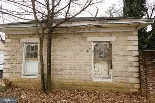 4001 Fairfax Rd, Baltimore, MD 21216 - Photo 7