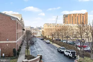 2772 Lighthouse Point E, Baltimore, MD 21224 - Photo 35