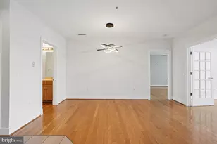 2772 Lighthouse Point E, Baltimore, MD 21224 - Photo 7