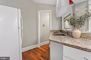 2010 Fountain St, Baltimore, MD 21231 - Photo 17