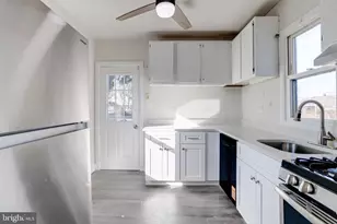 4110 Hillcrest Ave, Baltimore, MD 21225 - Photo 15