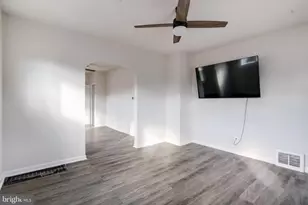 4110 Hillcrest Ave, Baltimore, MD 21225 - Photo 9