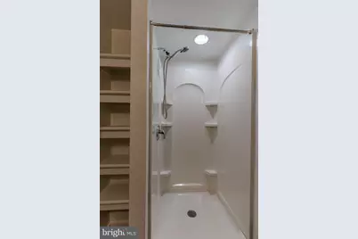 9 N Decker Avenue N, Baltimore, MD 21224 - Photo 17