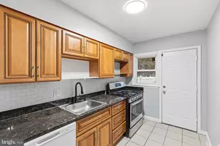 4004 Brookhill Rd, Baltimore, MD 21215 - Photo 9