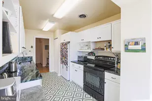 6350 Red Cedar Pl, Baltimore, MD 21209 - Photo 9