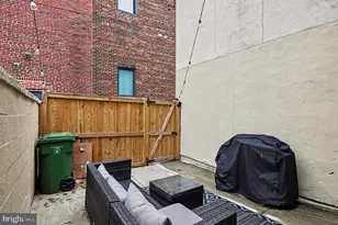 443 S Robinson St, Baltimore, MD 21224 - Photo 37