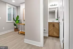 2318 Guilford Ave, Baltimore, MD 21218 - Photo 9