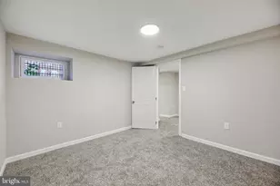 329 E University Pkwy, Baltimore, MD 21218 - Photo 37