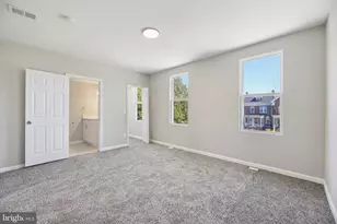 329 E University Pkwy, Baltimore, MD 21218 - Photo 21